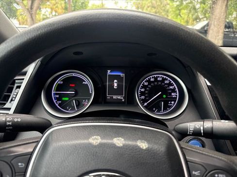 Used 2022 Toyota Camry LE FWD image 26