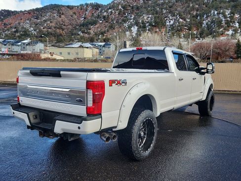 Used 2017 Ford F350 Platinum w/ Platinum Ultimate Package image 3