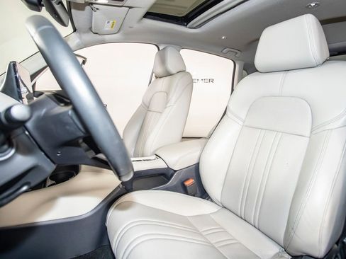 Used 2024 Honda HR-V EX-L image 13