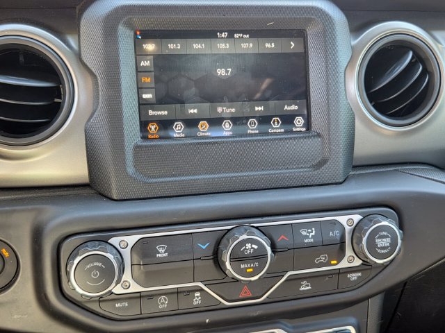 Used 2023 Jeep Wrangler Sport AWD/4WD image 13