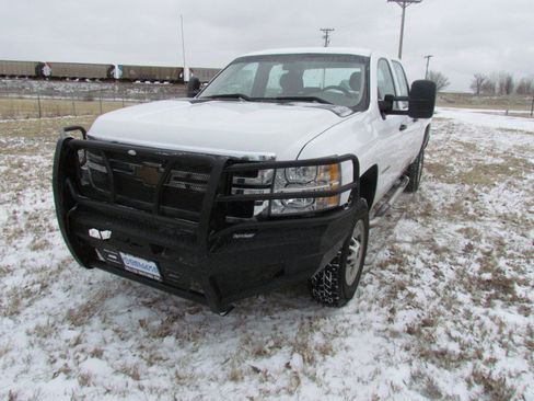 Used 2013 Chevrolet Silverado 2500 W/T image 3