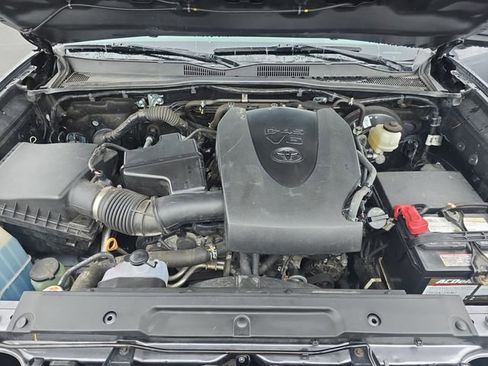 Used 2021 Toyota Tacoma SR5 image 23