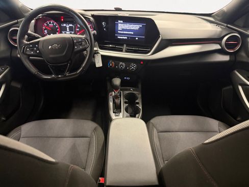 Used 2024 Chevrolet Trax RS w/ Driver Confidence Package FWD image 3