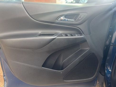 Certified 2023 Chevrolet Equinox LT image 3