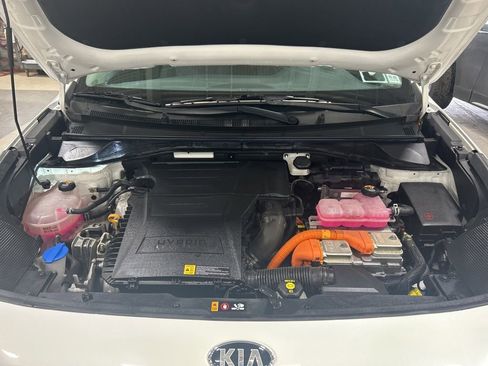 Certified 2021 Kia Niro LXS image 23