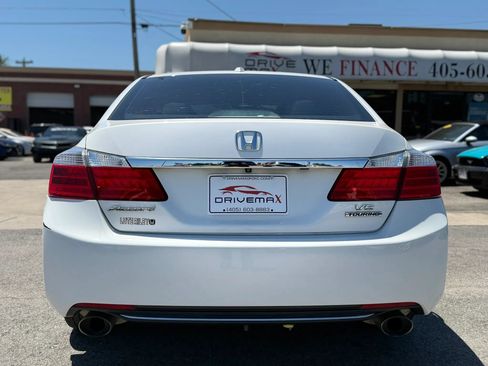 Used 2015 Honda Accord Touring image 5