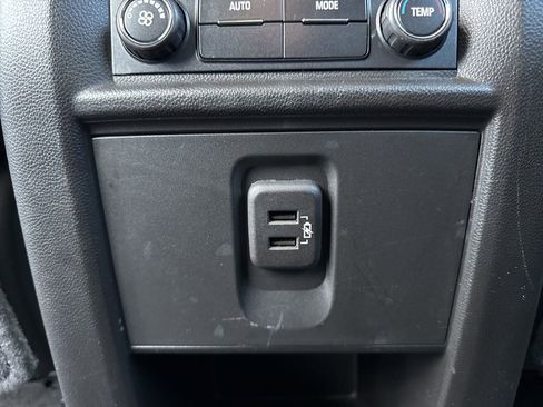 Used 2019 Chevrolet Traverse LT image 26