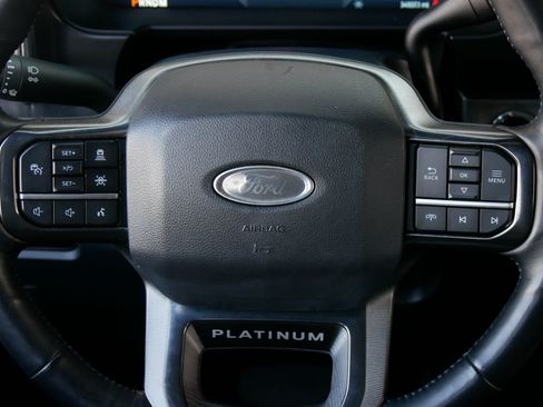 Used 2025 Ford F450 Platinum w/ FX4 Off-Road Package AWD/4WD image 33