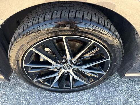 Used 2024 Toyota Camry SE image 12