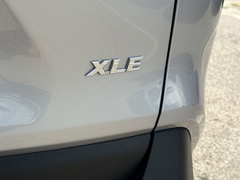 Used 2024 Toyota RAV4 XLE w/ Convenience Package image 11