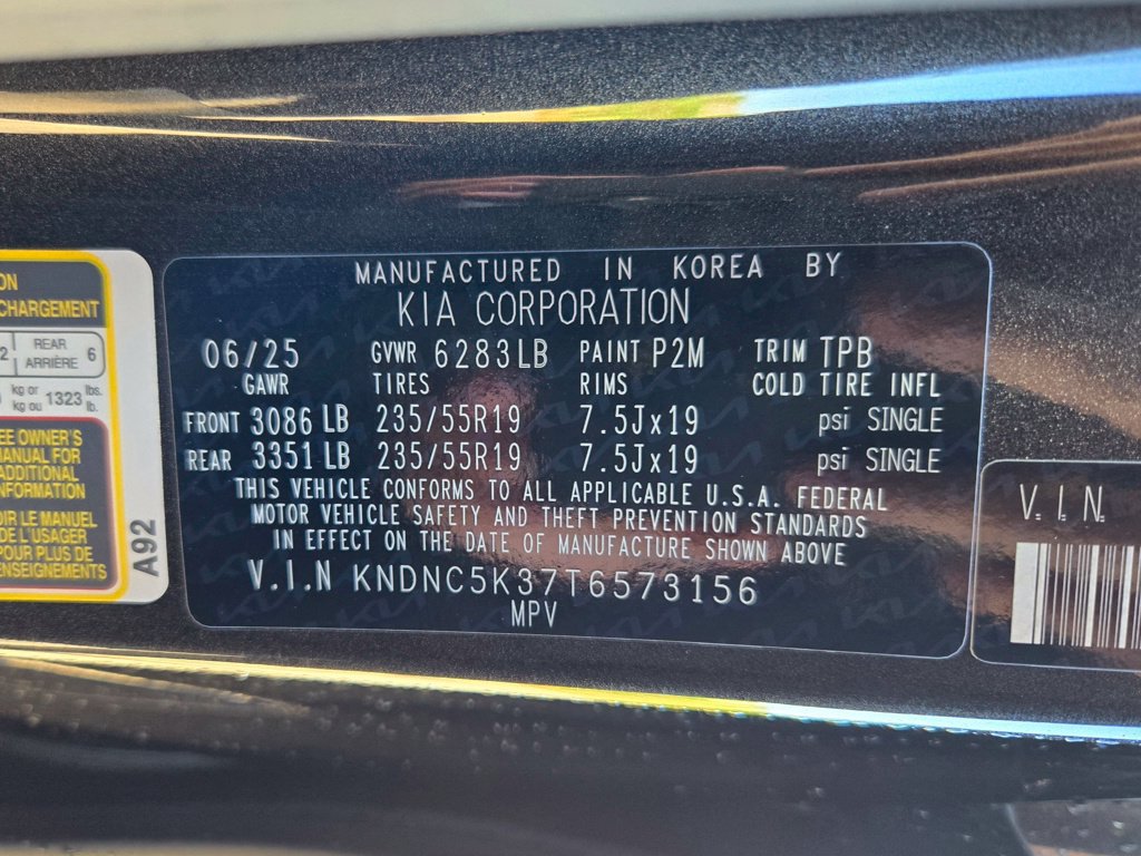 Used 2026 Kia Carnival EX FWD image 32