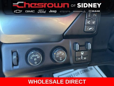 Used 2015 Chevrolet Suburban LTZ AWD/4WD image 15