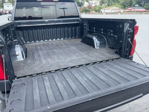 Used 2019 Chevrolet Silverado 1500 RST w/ All-Star Edition AWD/4WD image 17