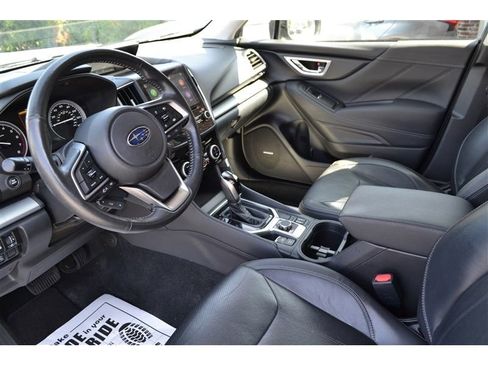 Used 2020 Subaru Forester Limited image 9