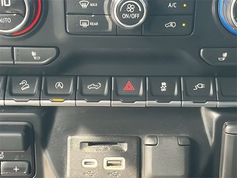 Used 2020 Chevrolet Silverado 1500 LT w/ Texas Edition image 28