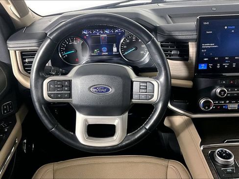 Used 2024 Ford Expedition Limited RWD image 5