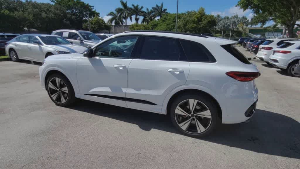 New 2026 Audi SQ5 Premium Plus AWD/4WD image 7