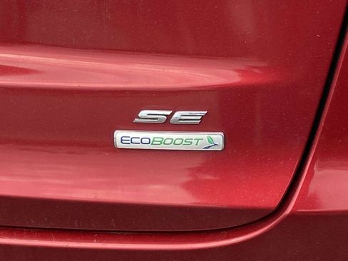 Used 2020 Ford Fusion SE image 10