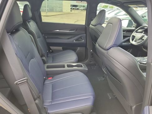 Certified 2026 INFINITI QX60 Sport w/ Dark Cargo Package AWD/4WD image 30