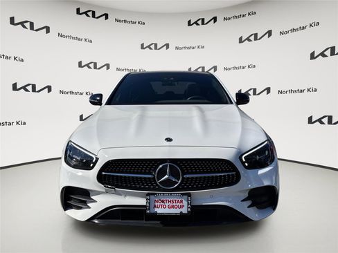 Used 2022 Mercedes-Benz E 350 4MATIC Sedan w/ AMG Line Exterior image 6