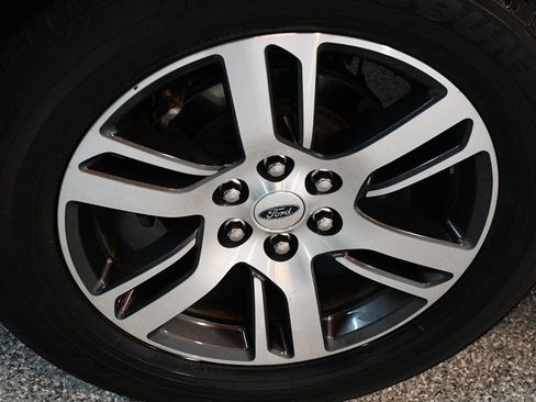 Used 2024 Ford Expedition Limited AWD/4WD image 21