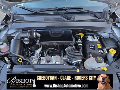 Used 2024 Jeep Compass Latitude image 9