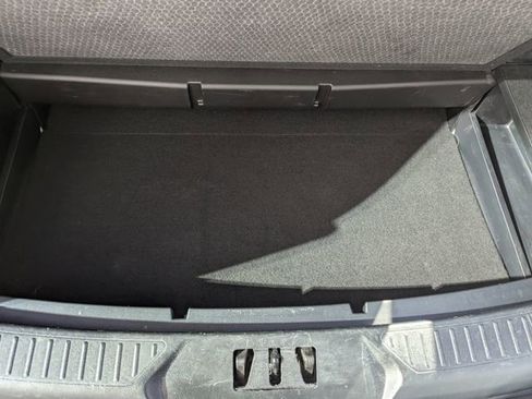 Used 2023 Ford Explorer ST-Line image 8