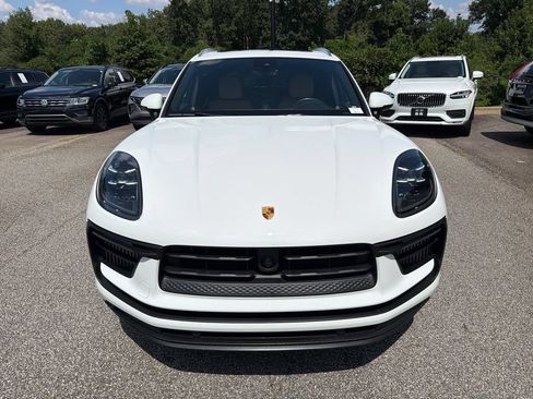 Used 2022 Porsche Macan S AWD/4WD image 2