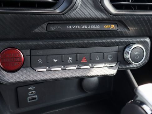 Used 2025 Ford Mustang GT RWD image 38