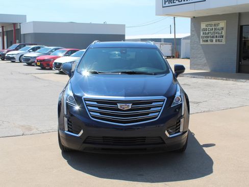 Used 2017 Cadillac XT5 Luxury w/ Driver Awareness Package image 12