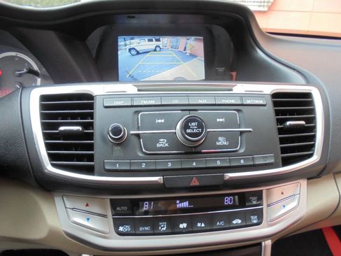 Used 2015 Honda Accord LX image 18