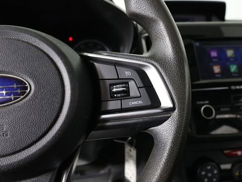 Used 2018 Subaru Crosstrek 2.0i AWD/4WD image 32