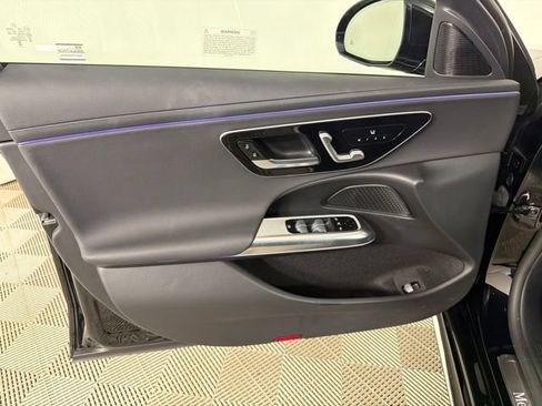 Used 2024 Mercedes-Benz E 350 4MATIC Sedan image 12