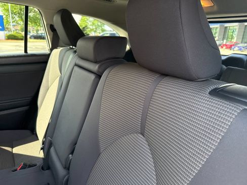 Used 2023 Toyota Highlander L FWD image 18