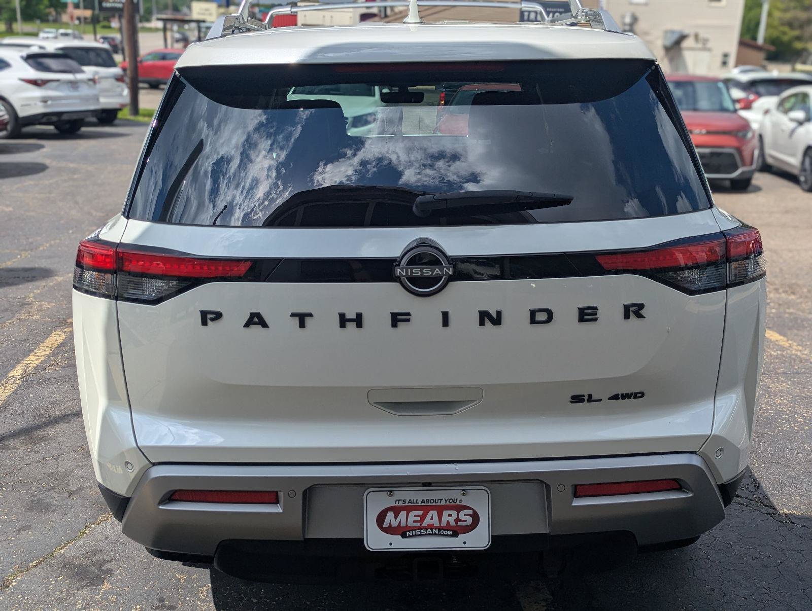 Used 2023 Nissan Pathfinder SL w/ SL Premium Package AWD/4WD image 20