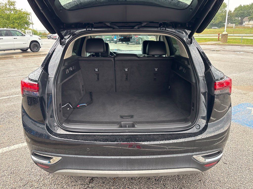 Used 2023 Buick Envision Essence FWD image 11