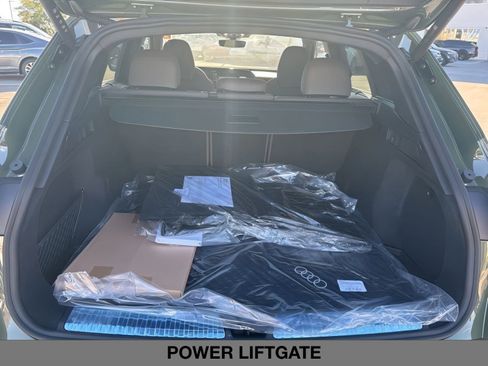 New 2025 Audi Q5 Prestige image 11