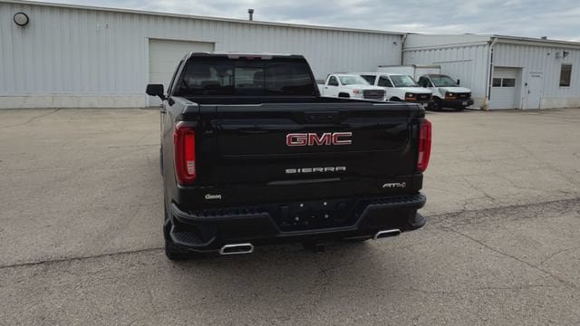 Used 2024 GMC Sierra 1500 AT4 w/ Technology Package AWD/4WD image 12