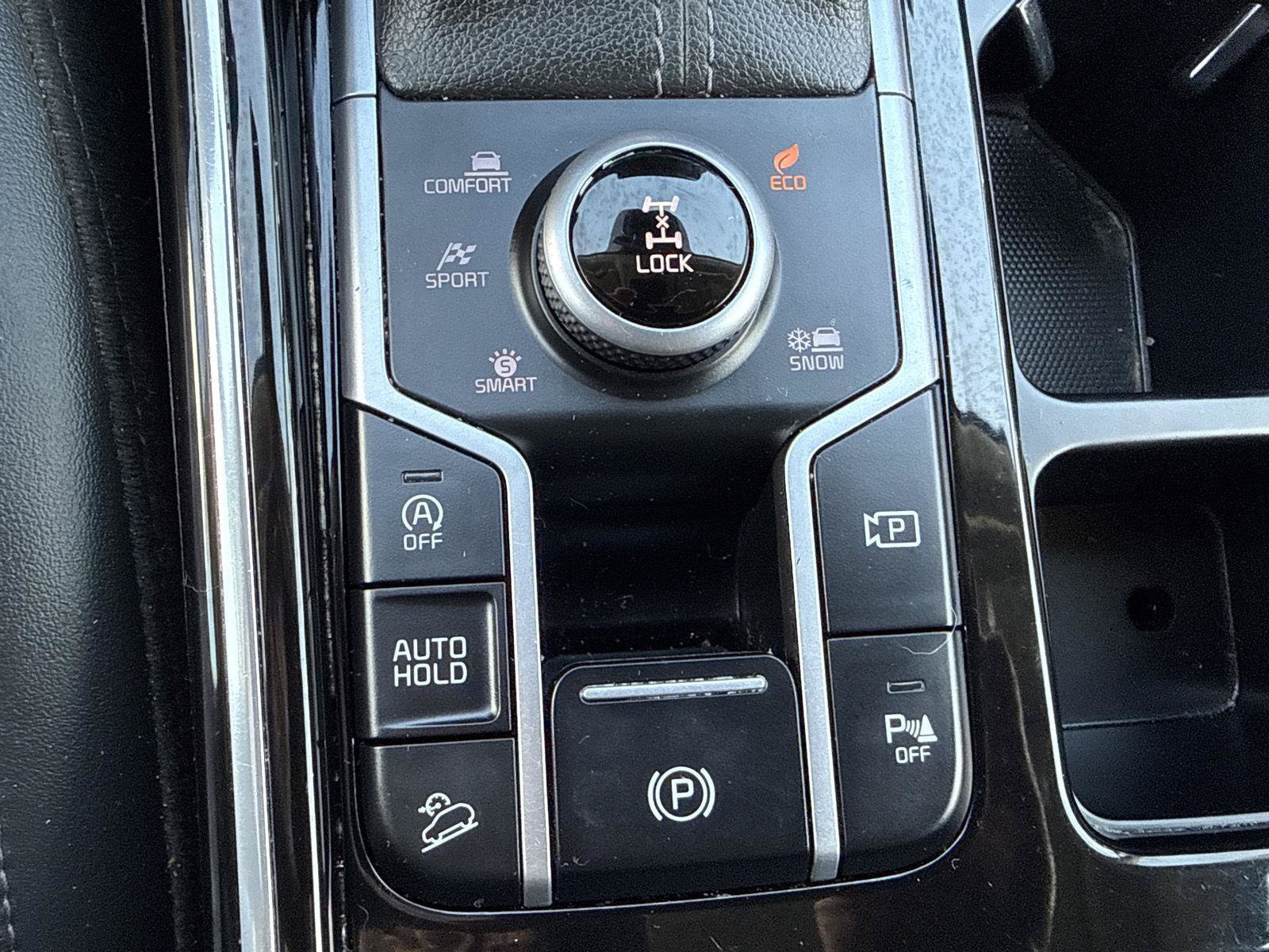 Used 2023 Kia Sorento SX AWD/4WD image 23