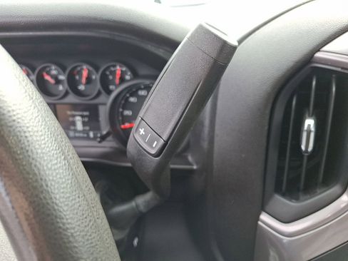 Used 2020 Chevrolet Silverado 1500 Custom image 12