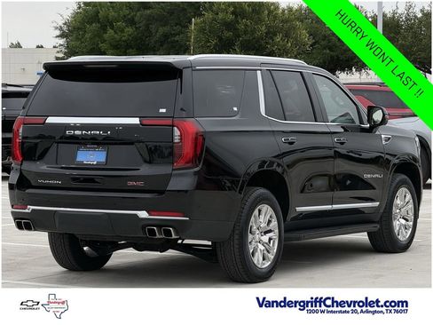 Certified 2025 GMC Yukon Denali AWD/4WD image 4