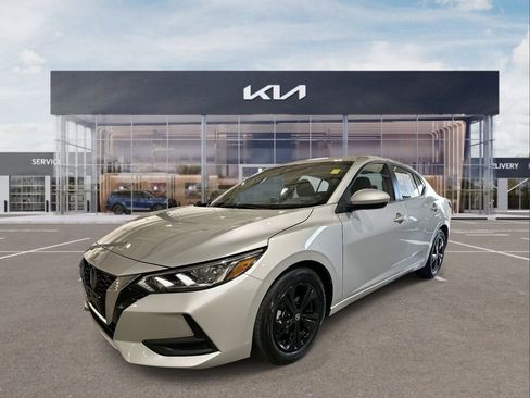 Used 2023 Nissan Sentra SV image 4