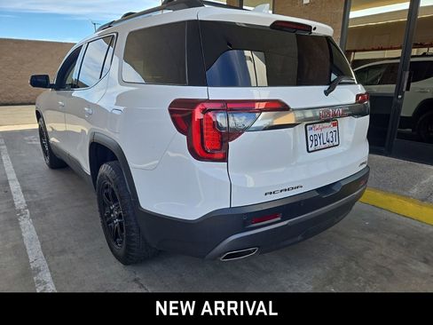 Certified 2022 GMC Acadia AT4 w/ Preferred Package image 4