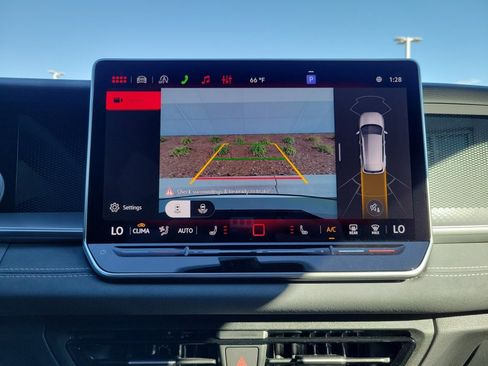 New 2026 Volkswagen Tiguan SE R-Line AWD/4WD image 19