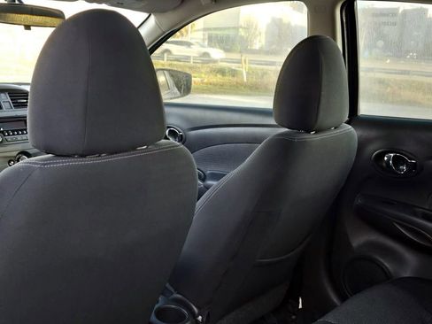 Used 2015 Nissan Versa SV FWD image 25
