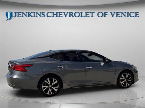 Used 2018 Nissan Maxima 3.5 SV image 5