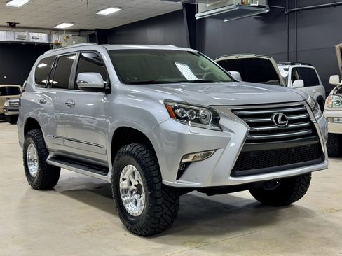 Used 2014 Lexus GX 460 w/ Premium Package image 5