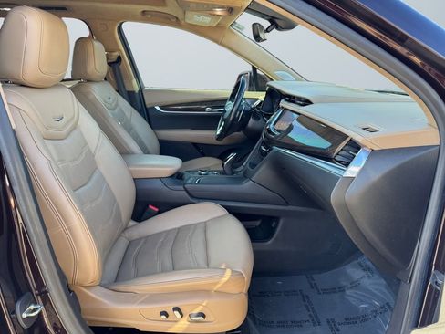 Used 2020 Cadillac XT6 Sport w/ Platinum Package image 15