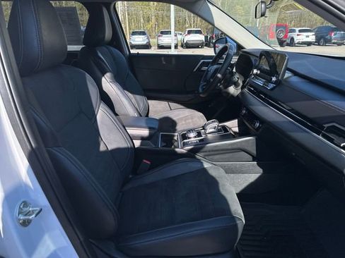 Used 2024 Mitsubishi Outlander SE AWD/4WD image 40