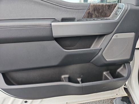 Used 2024 Ford F350 Lariat w/ Sport Appearance Package image 16